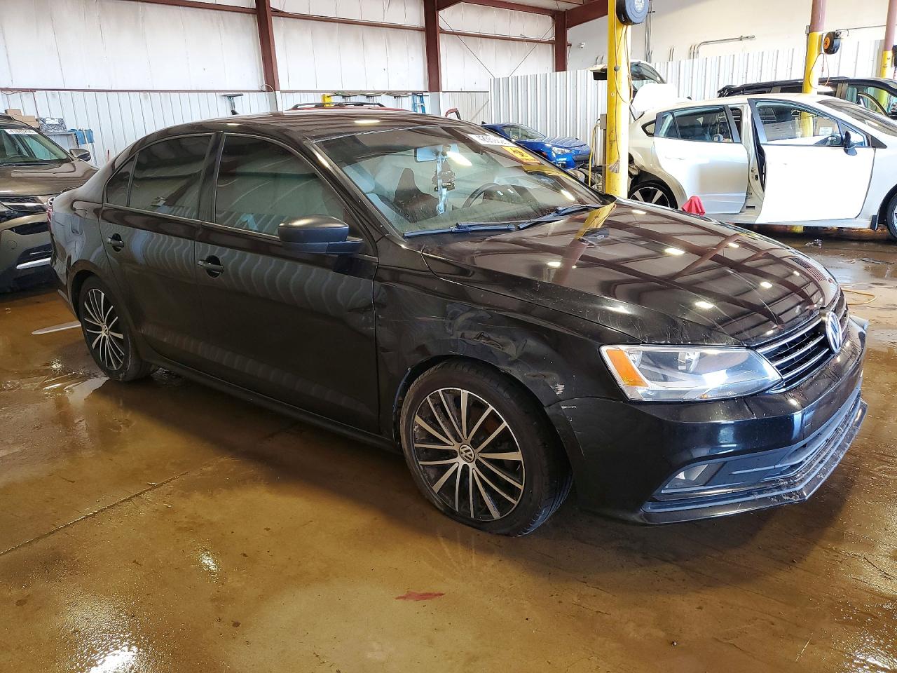 2015 VOLKSWAGEN JETTA SE photo 4