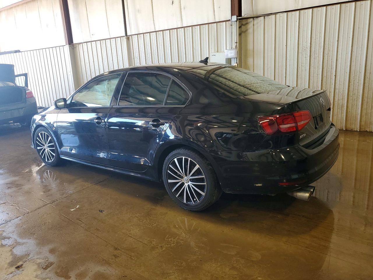 2015 VOLKSWAGEN JETTA SE photo 2