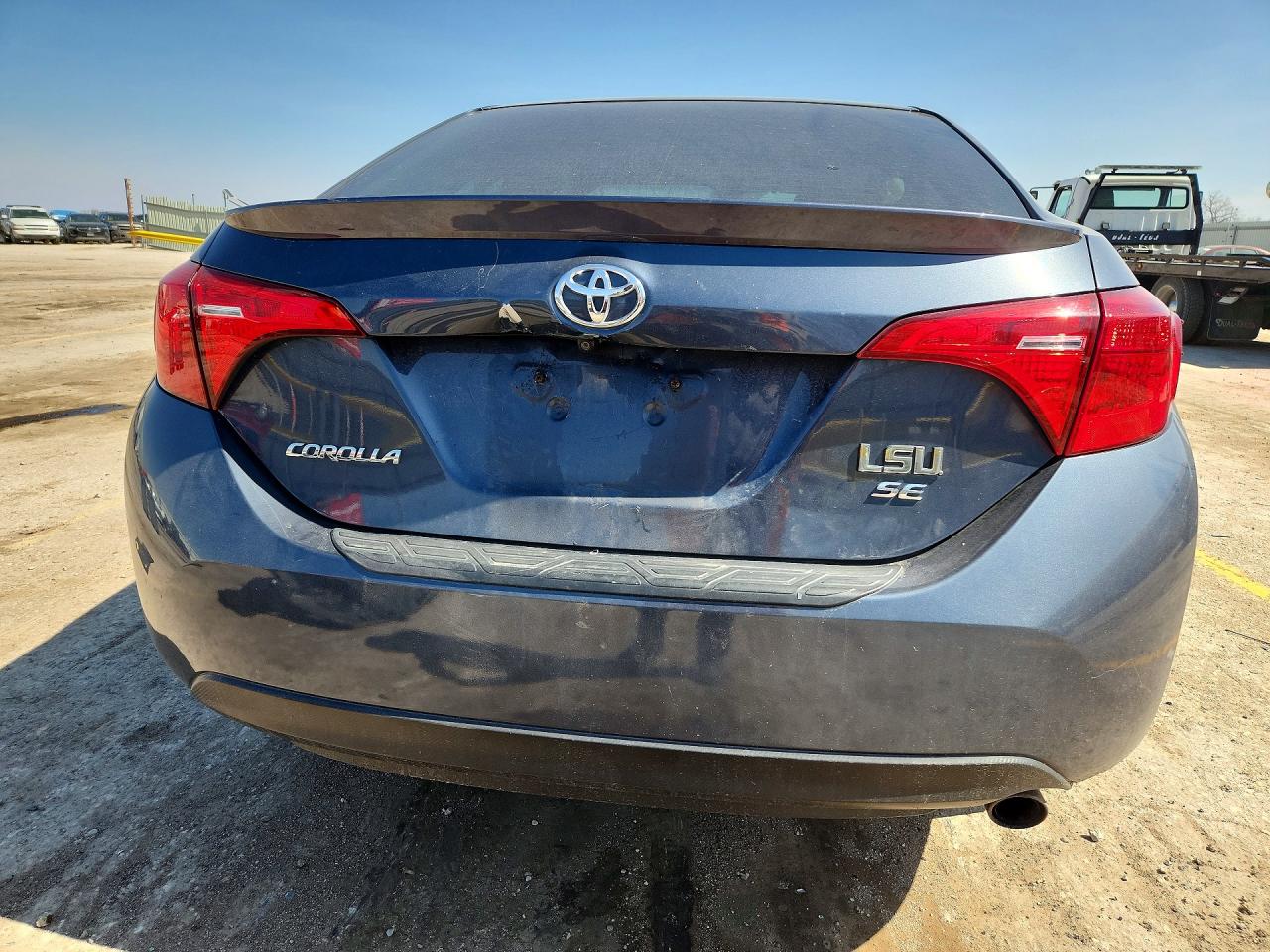 2017 TOYOTA COROLLA SE photo 16