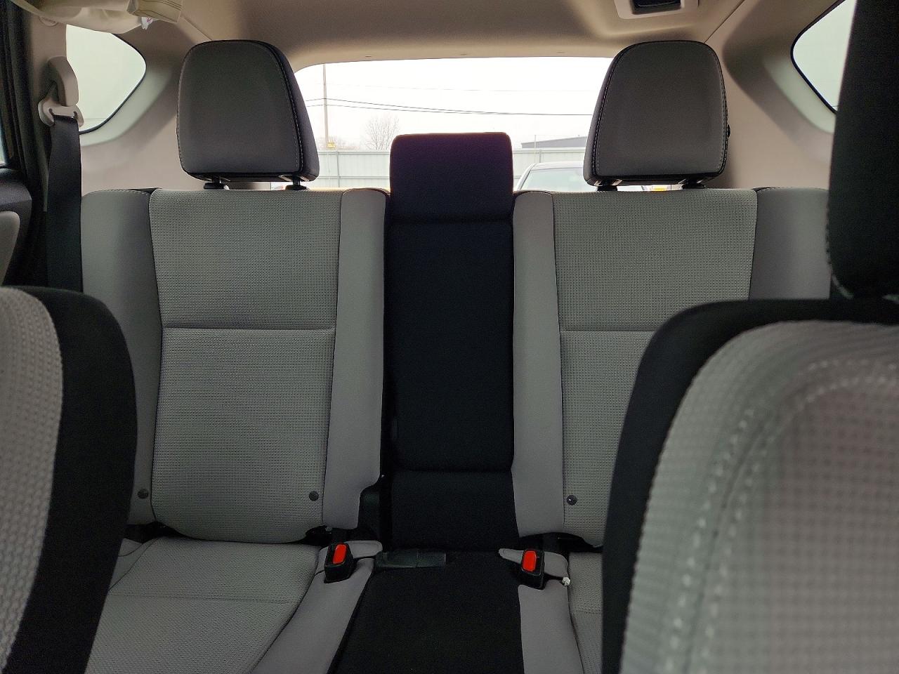 2018 TOYOTA RAV4 XLE photo 10