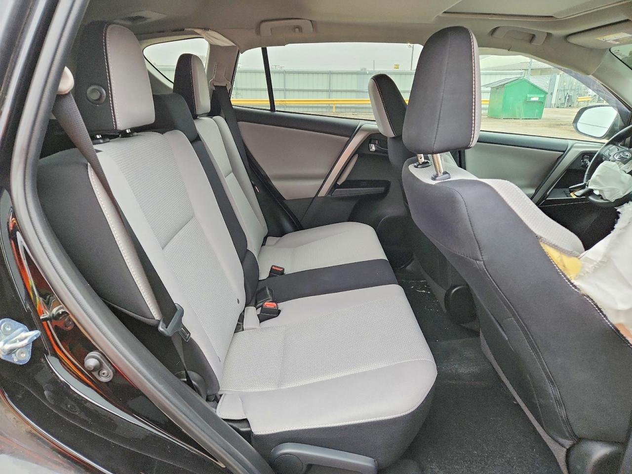 2018 TOYOTA RAV4 XLE photo 11