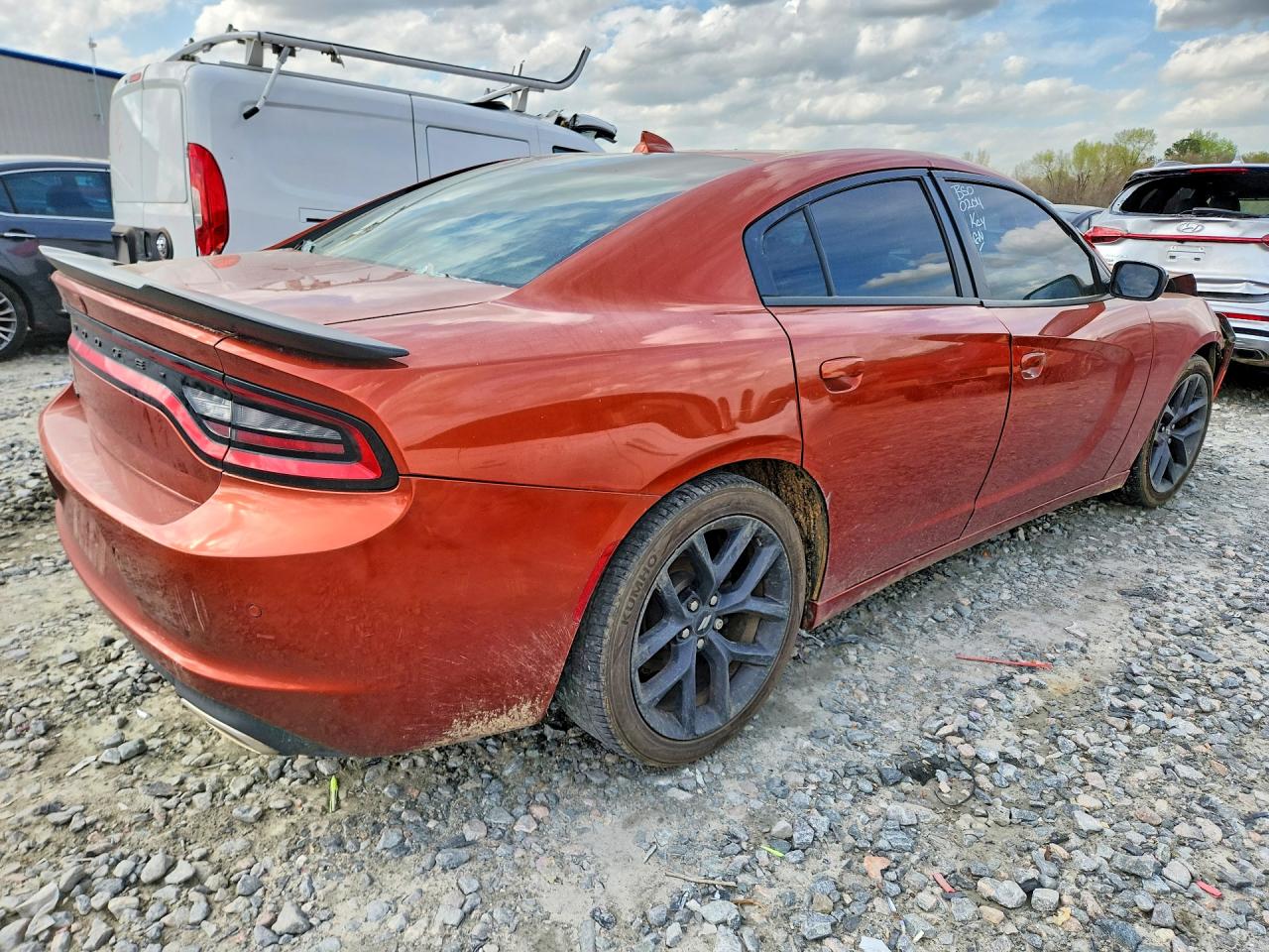 2020 DODGE CHARGER SXT photo 5