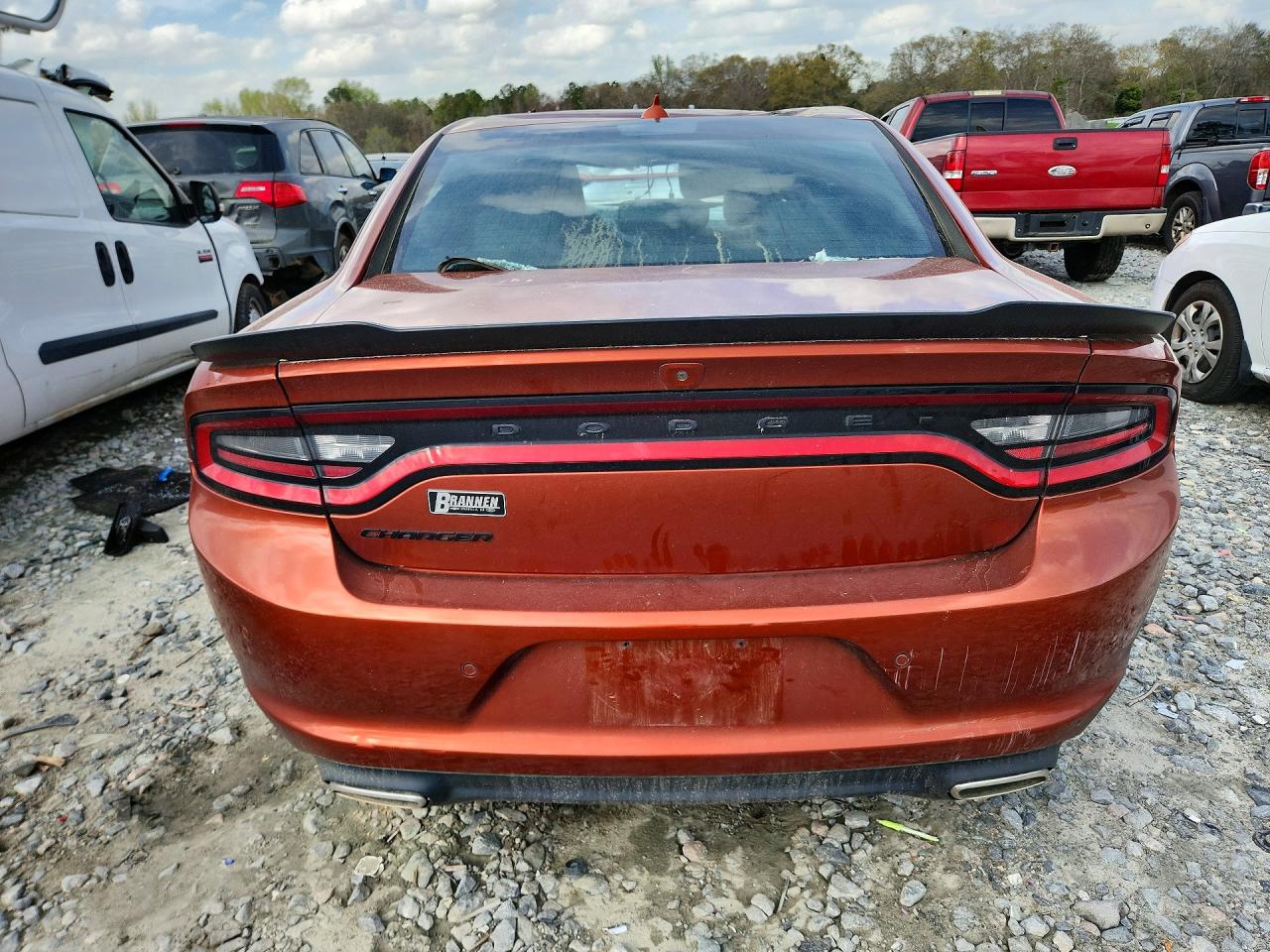 2020 DODGE CHARGER SXT photo 11