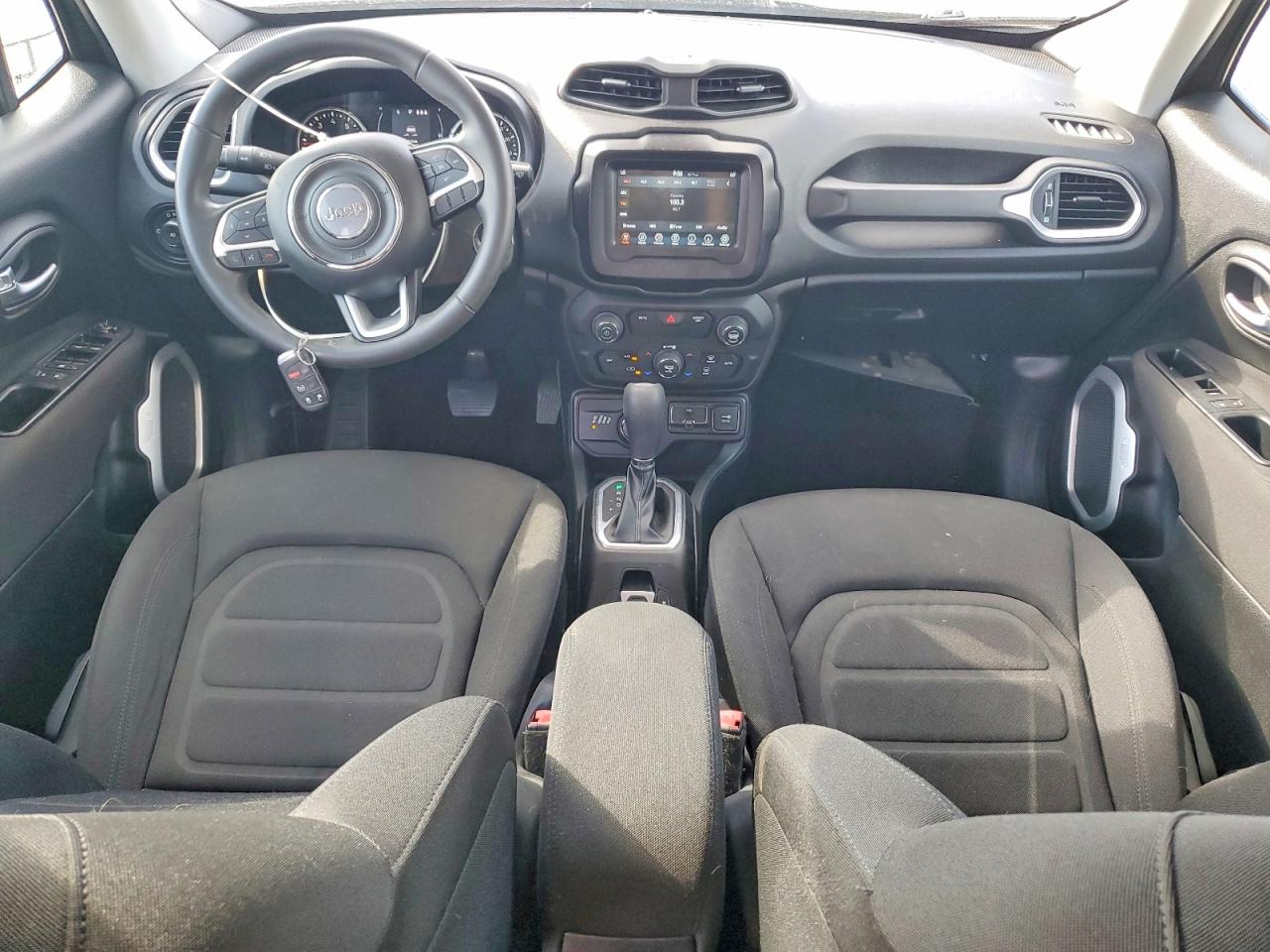 2019 JEEP RENEGADE LATITUDE photo 15