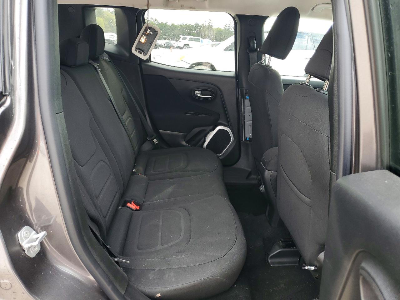 2019 JEEP RENEGADE LATITUDE photo 21