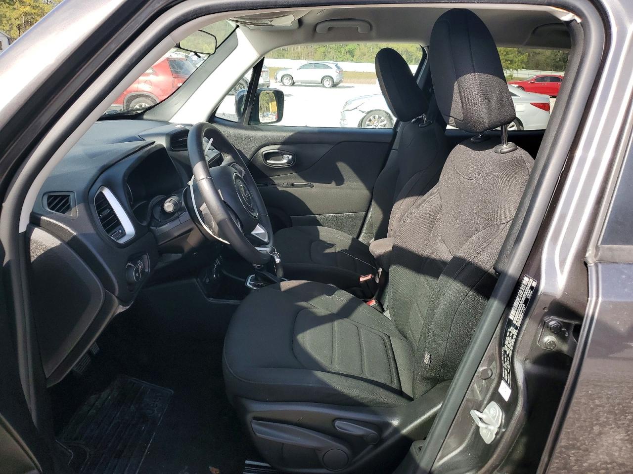 2019 JEEP RENEGADE LATITUDE photo 13