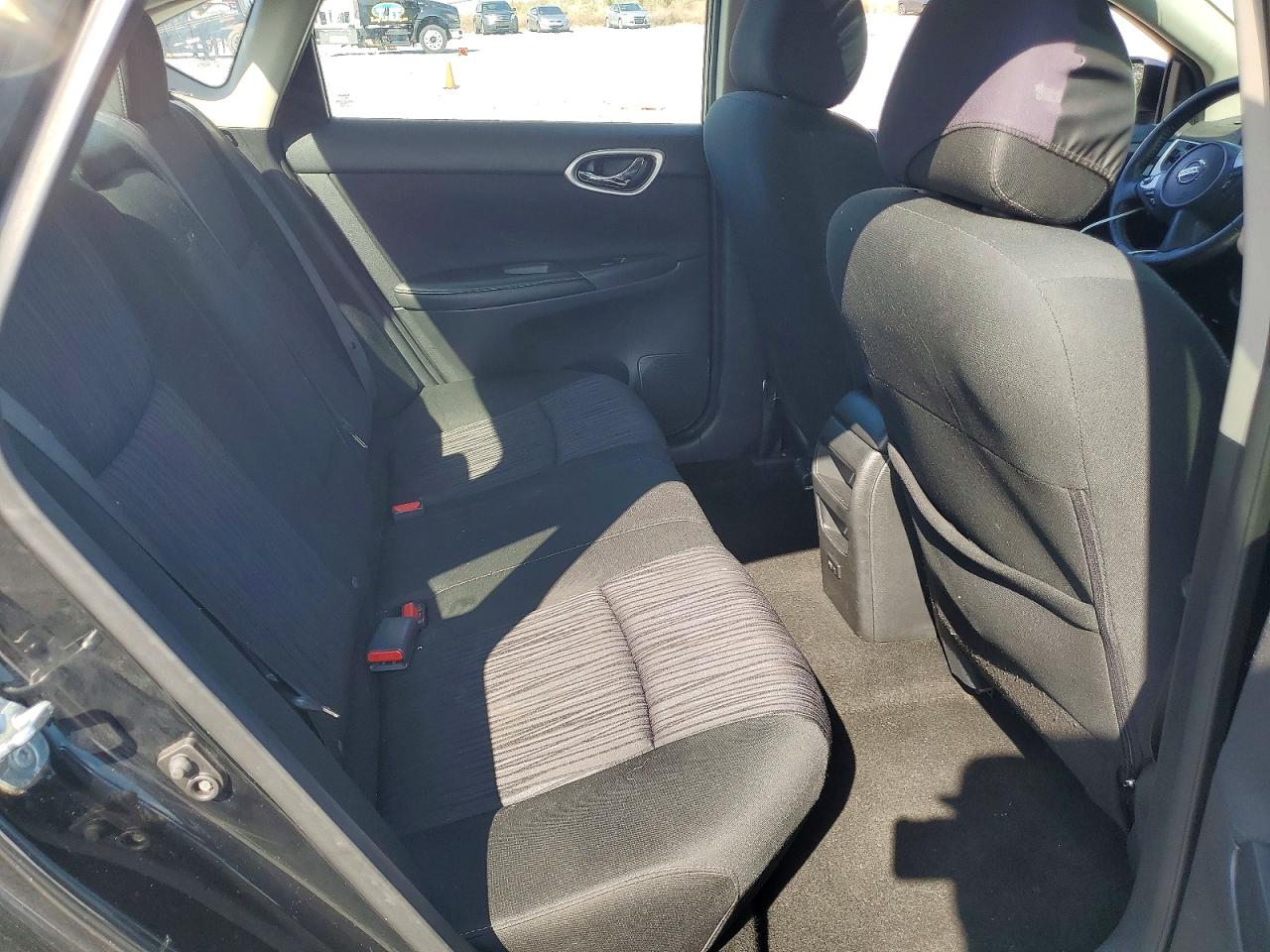 2019 NISSAN SENTRA SV photo 10