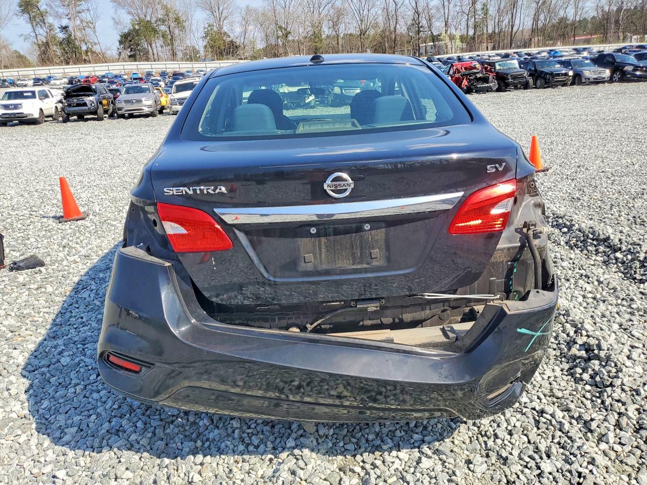 2019 NISSAN SENTRA SV photo 6
