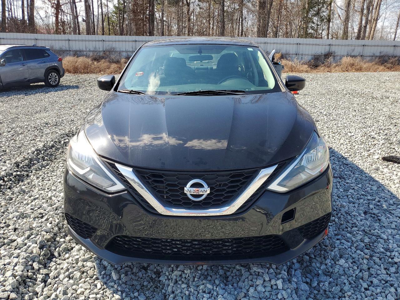 2019 NISSAN SENTRA SV photo 5