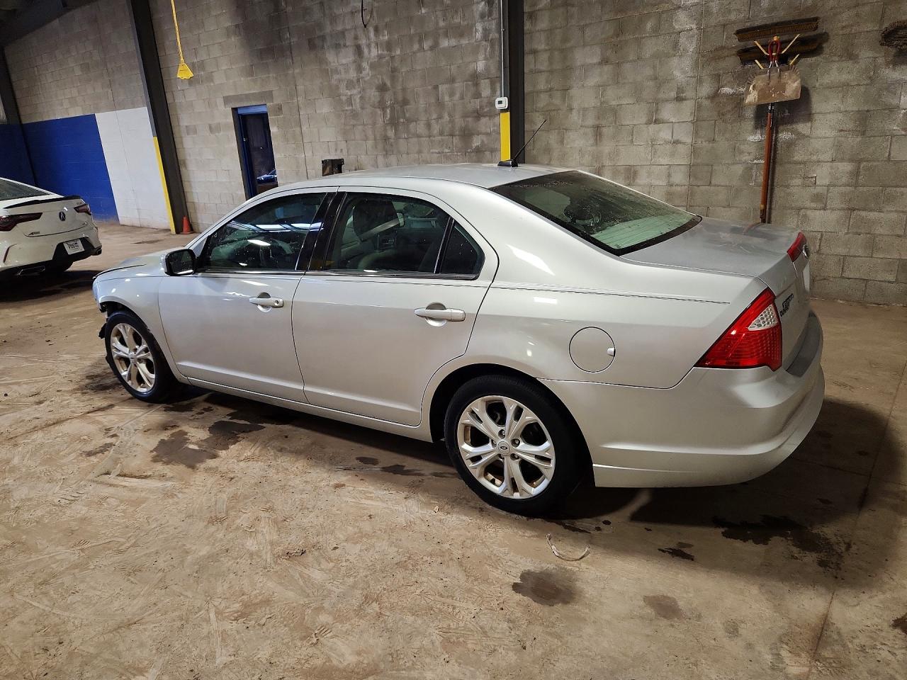 2012 FORD FUSION SE photo 3