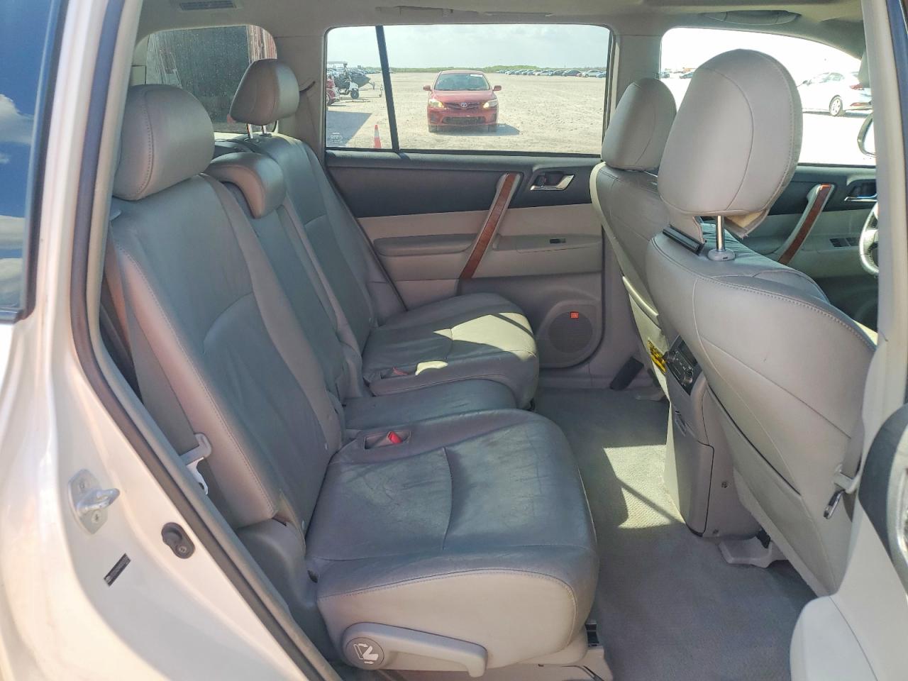 2008 TOYOTA HIGHLANDER LIMITED photo 21