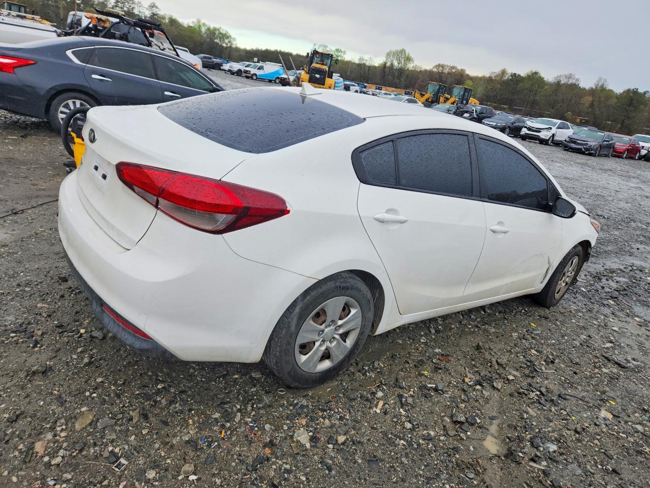 2017 KIA FORTE LX photo 3