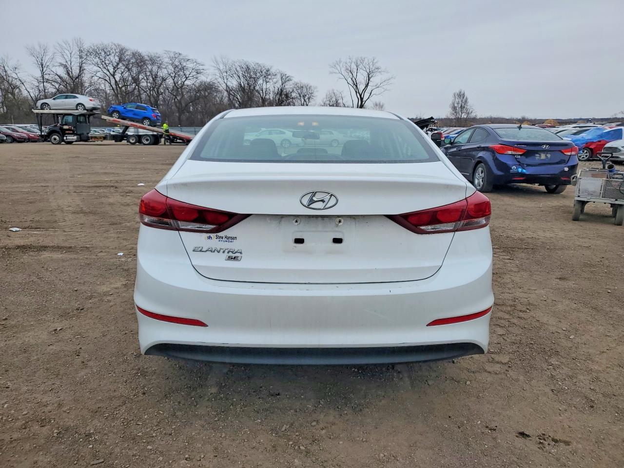 2018 HYUNDAI ELANTRA SE photo 6
