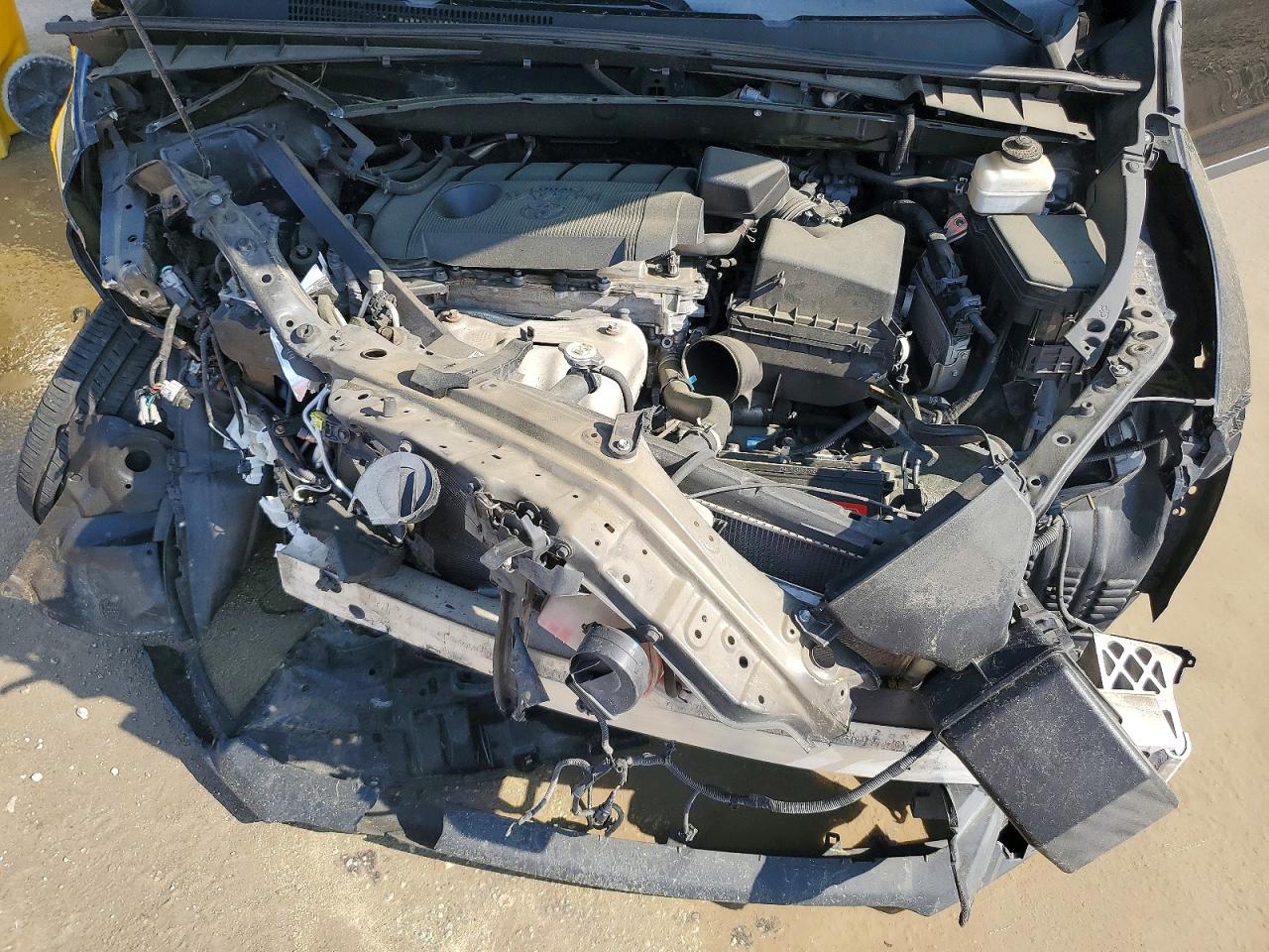 2019 TOYOTA HIGHLANDER LE photo 12