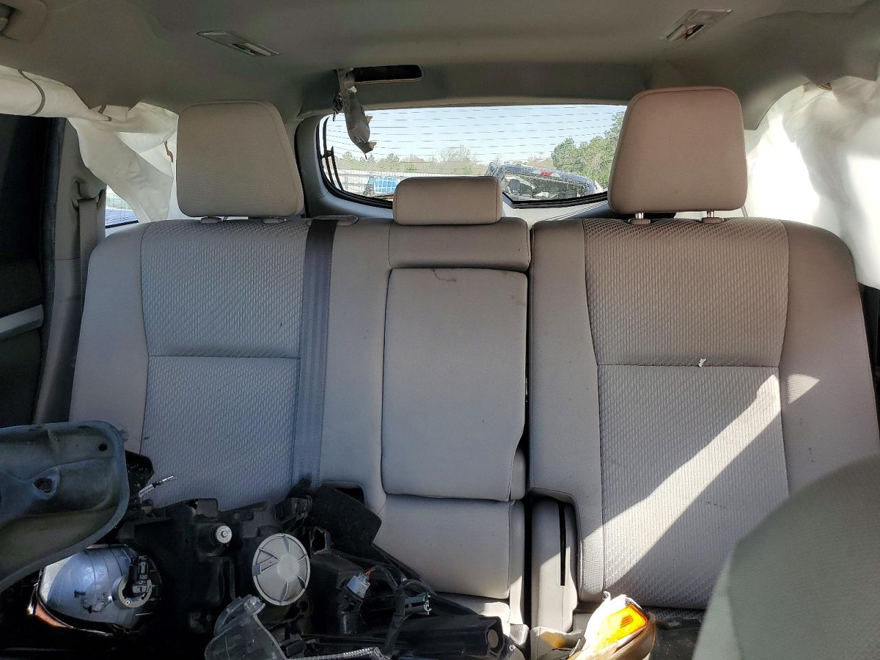 2019 TOYOTA HIGHLANDER LE photo 10