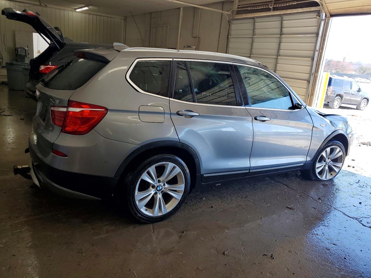 2012 BMW X3 XDRIVE35I photo 3