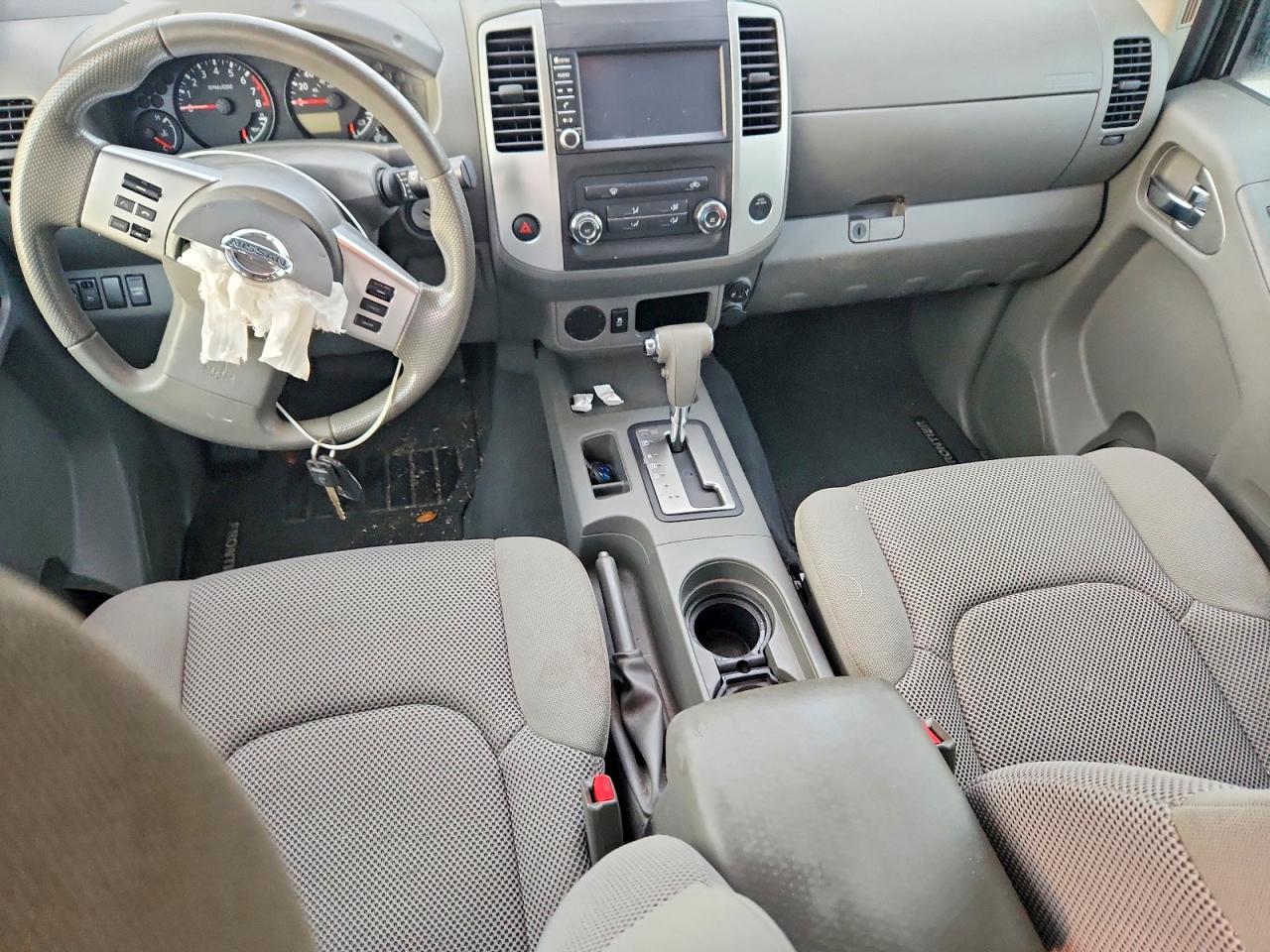 2019 NISSAN FRONTIER SV photo 8