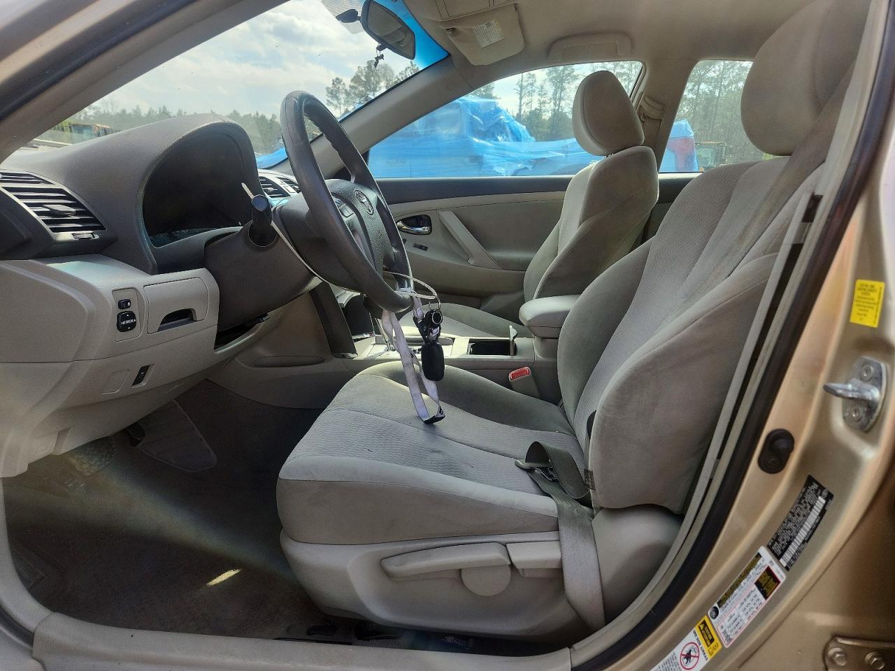 2011 TOYOTA CAMRY BASE photo 13