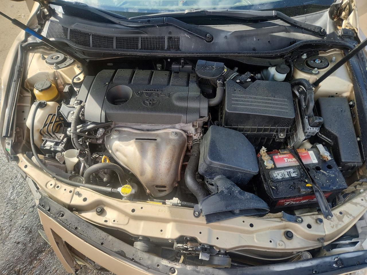 2011 TOYOTA CAMRY BASE photo 21