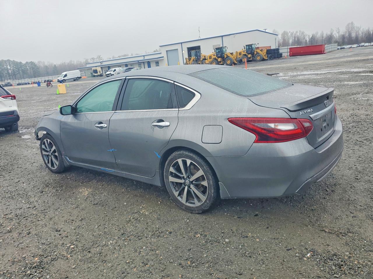 2017 NISSAN ALTIMA 2.5 SR photo 4