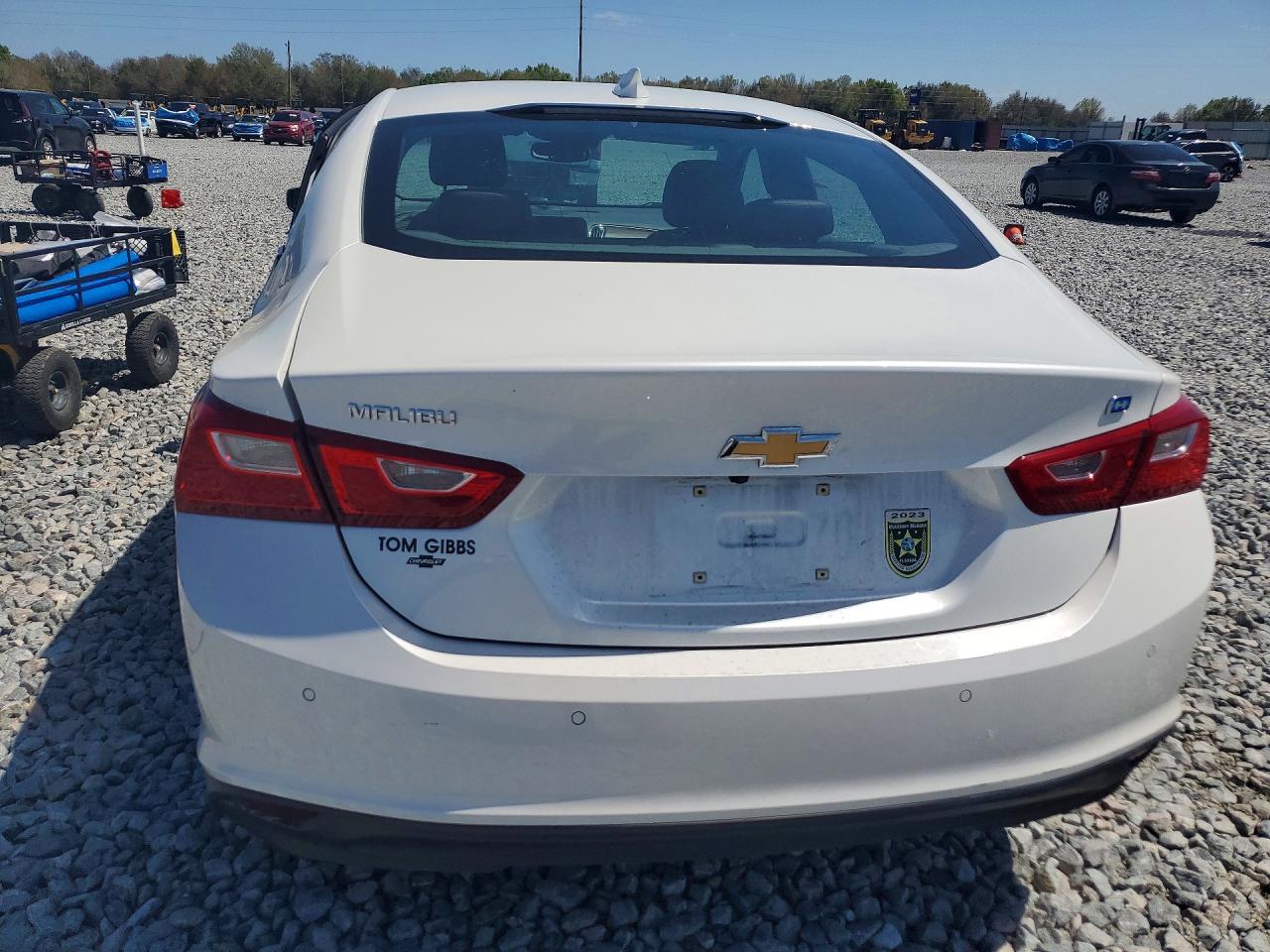 2017 CHEVROLET MALIBU HYBRID photo 6