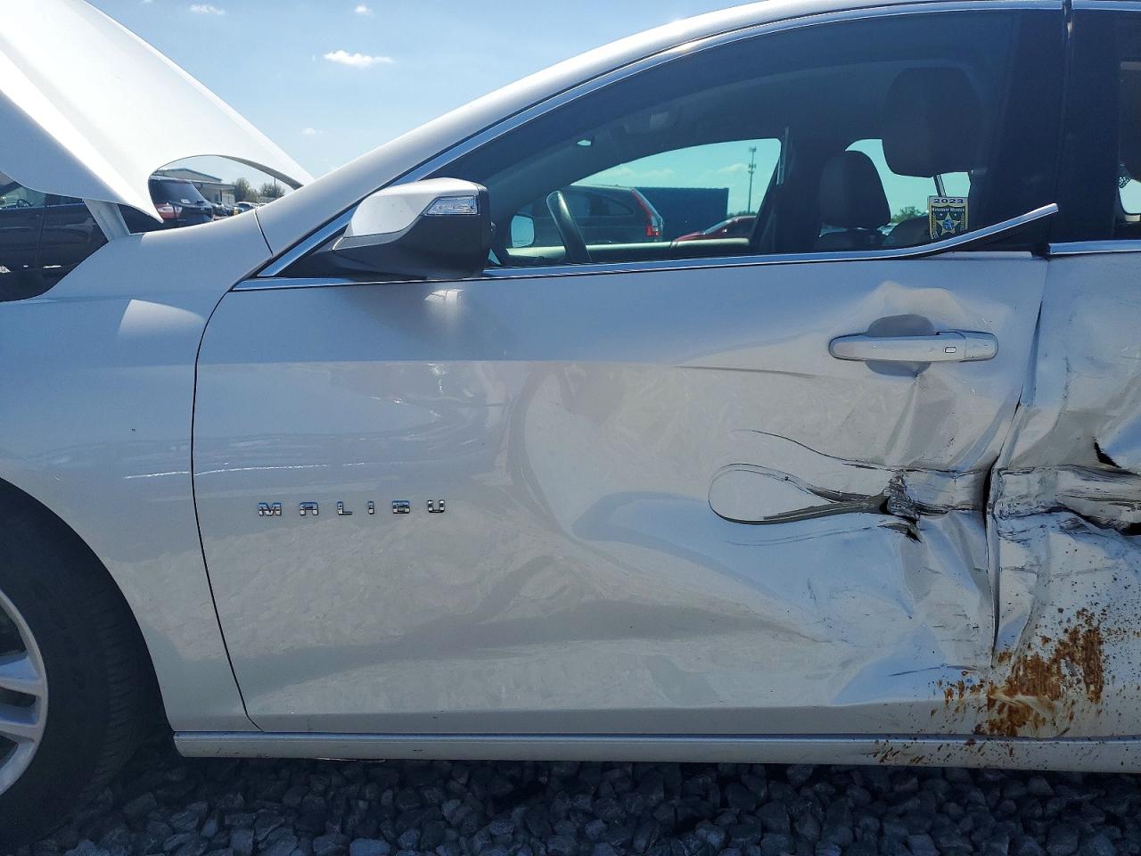 2017 CHEVROLET MALIBU HYBRID photo 7