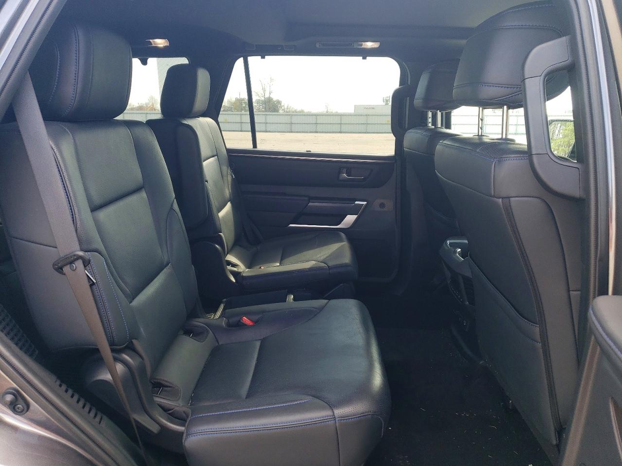 2025 TOYOTA SEQUOIA PLATINUM photo 21