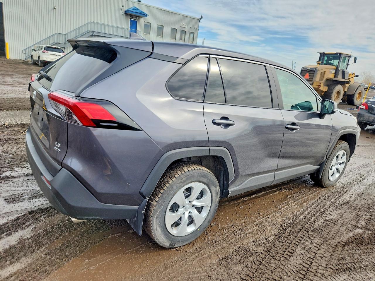 2022 TOYOTA RAV4 LE photo 7