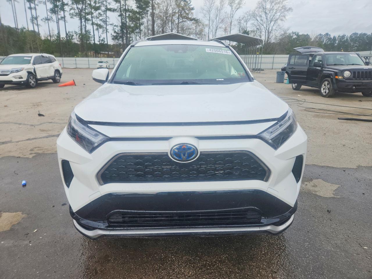 2023 TOYOTA RAV4 PRIME SE photo 9