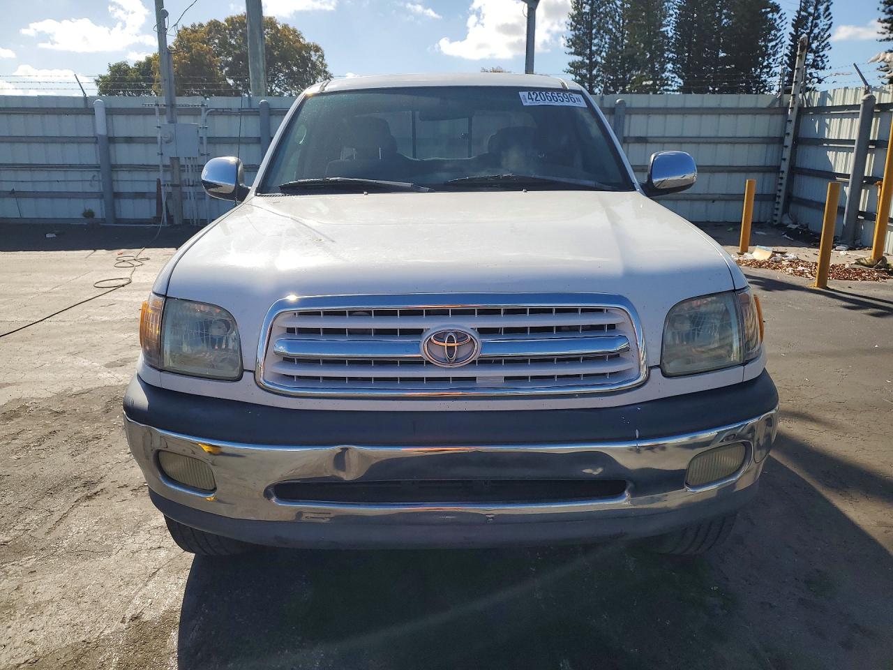2001 TOYOTA TUNDRA photo 9