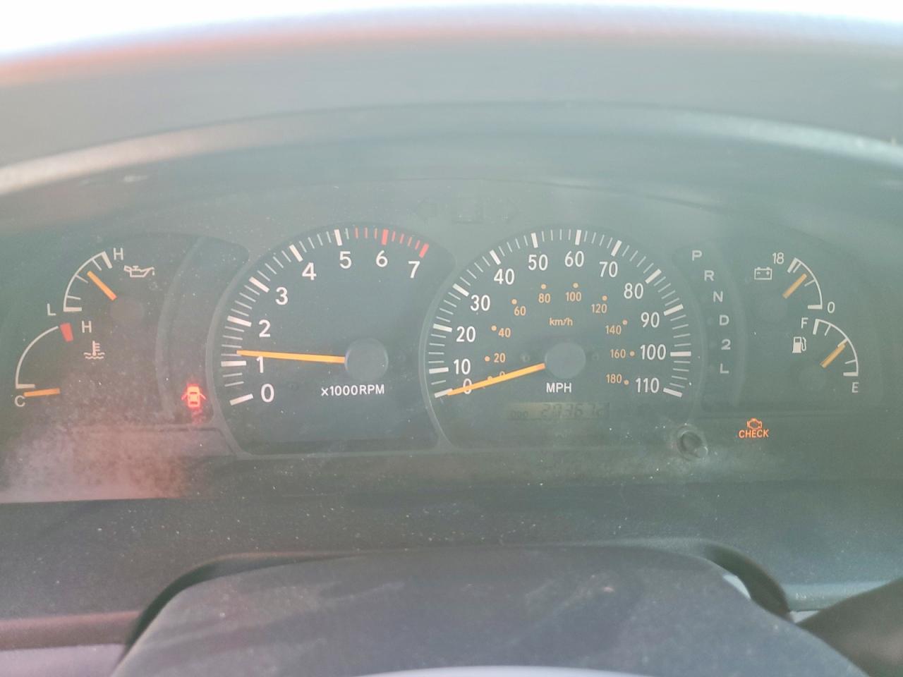 2001 TOYOTA TUNDRA photo 17