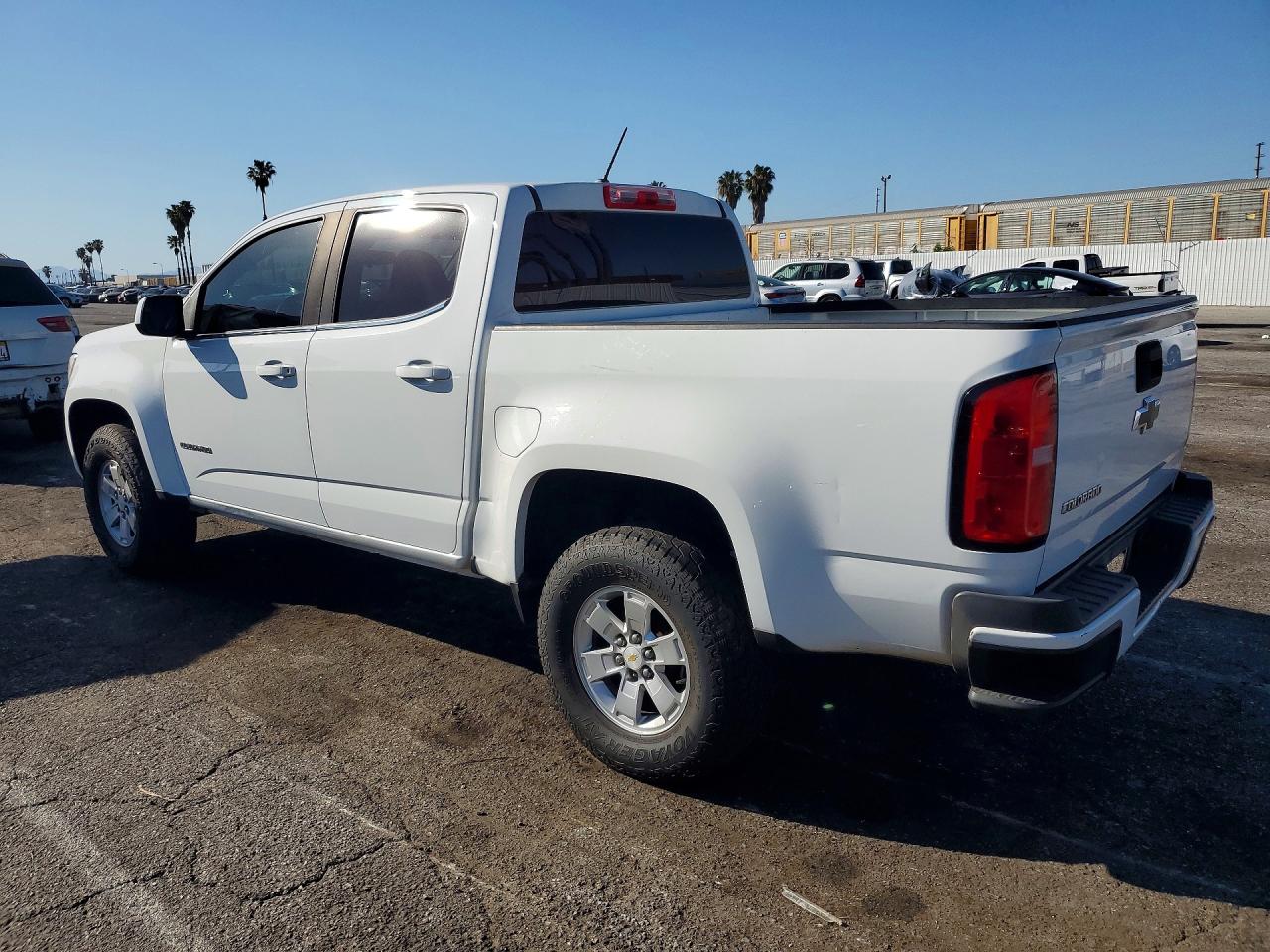 2018 CHEVROLET COLORADO photo 3