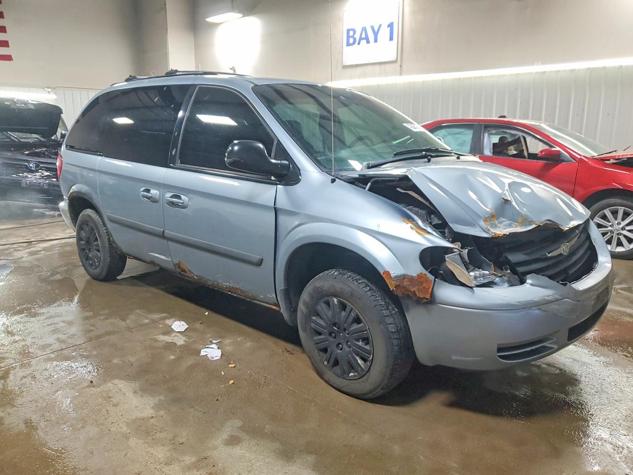 2005 CHRYSLER TOWN & COUNTRY photo 4
