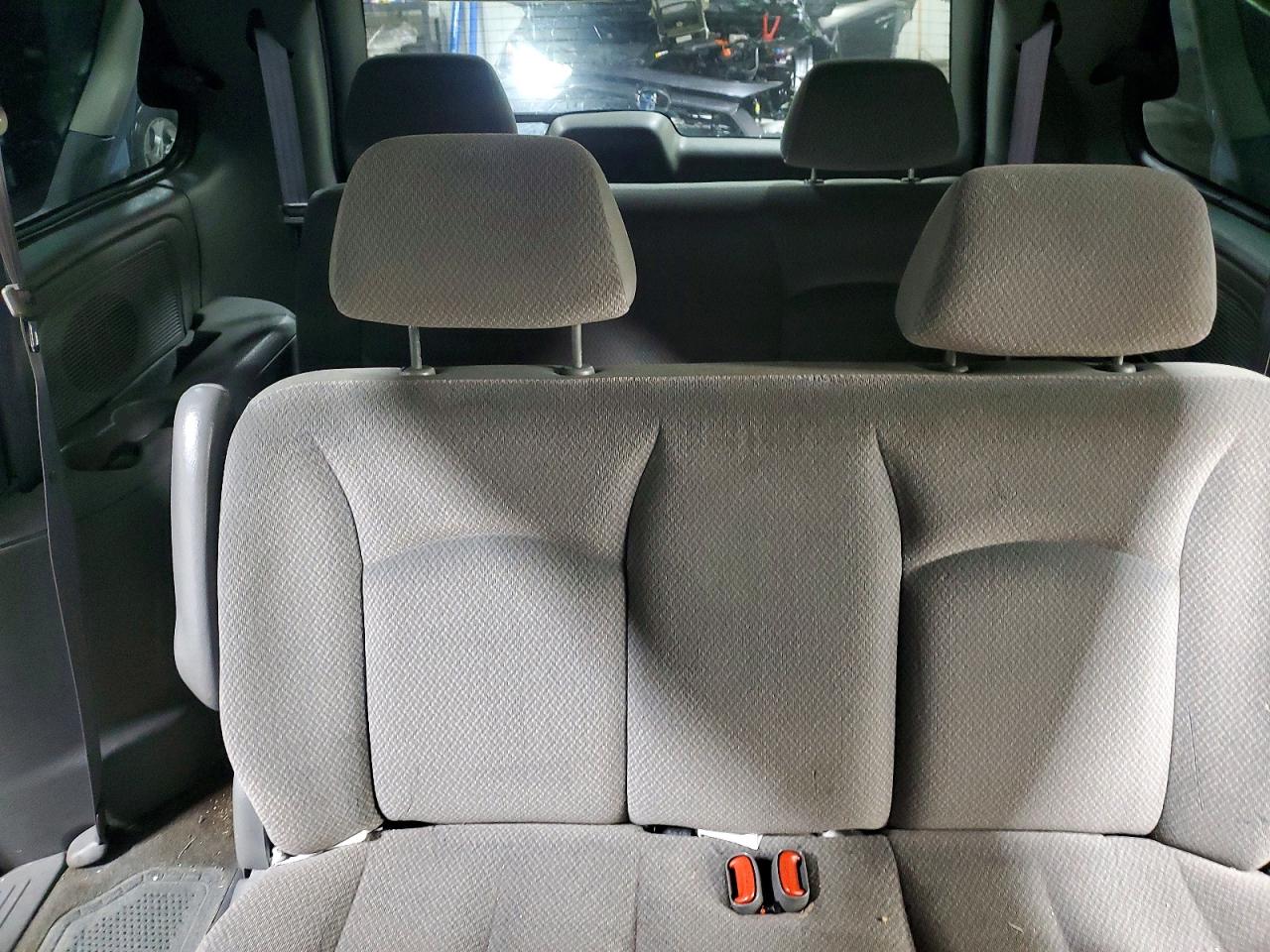 2005 CHRYSLER TOWN & COUNTRY photo 10