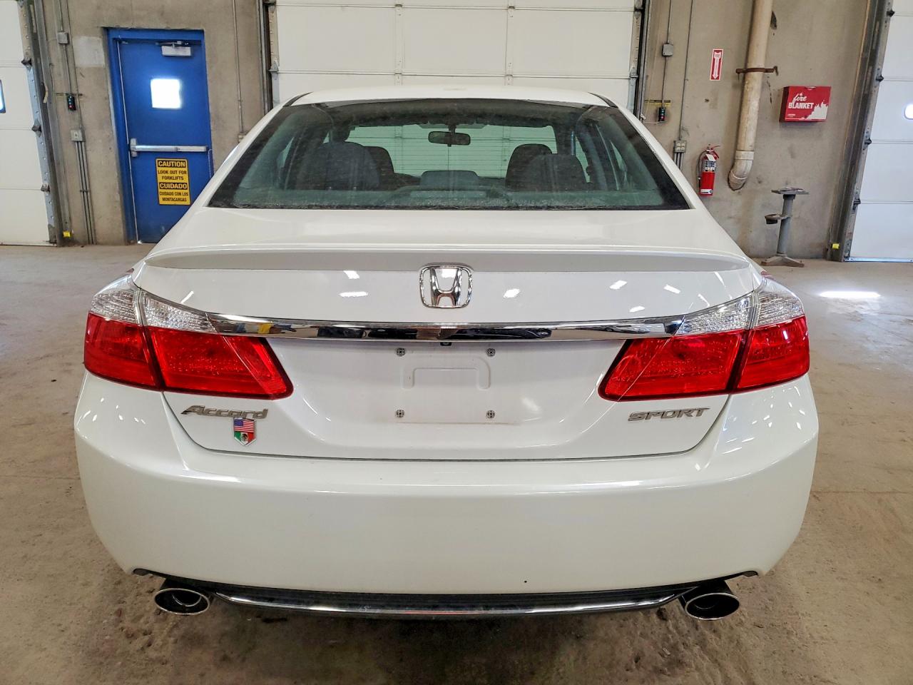 2015 HONDA ACCORD SPORT photo 11
