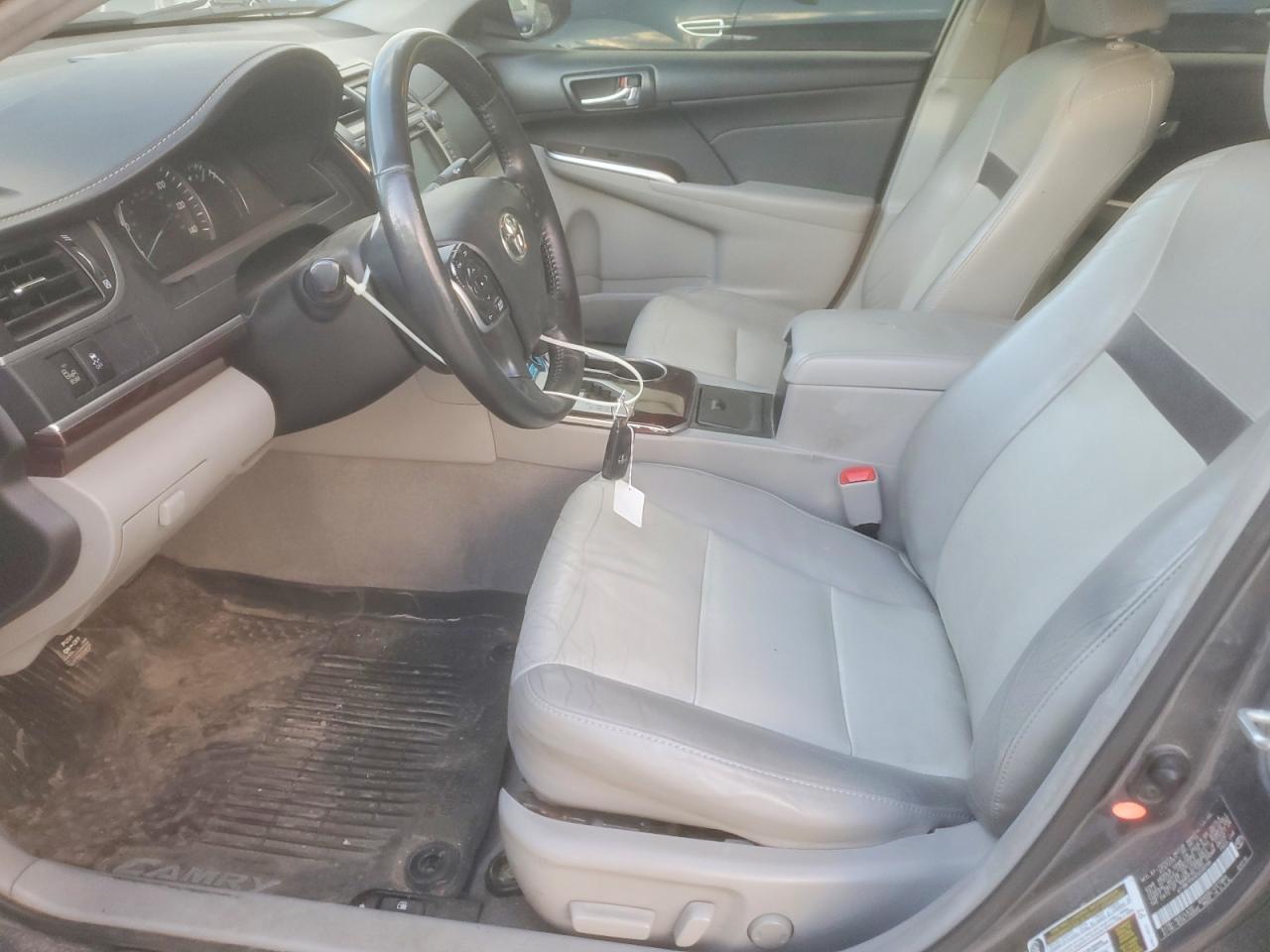 2014 TOYOTA CAMRY XLE V6 photo 7