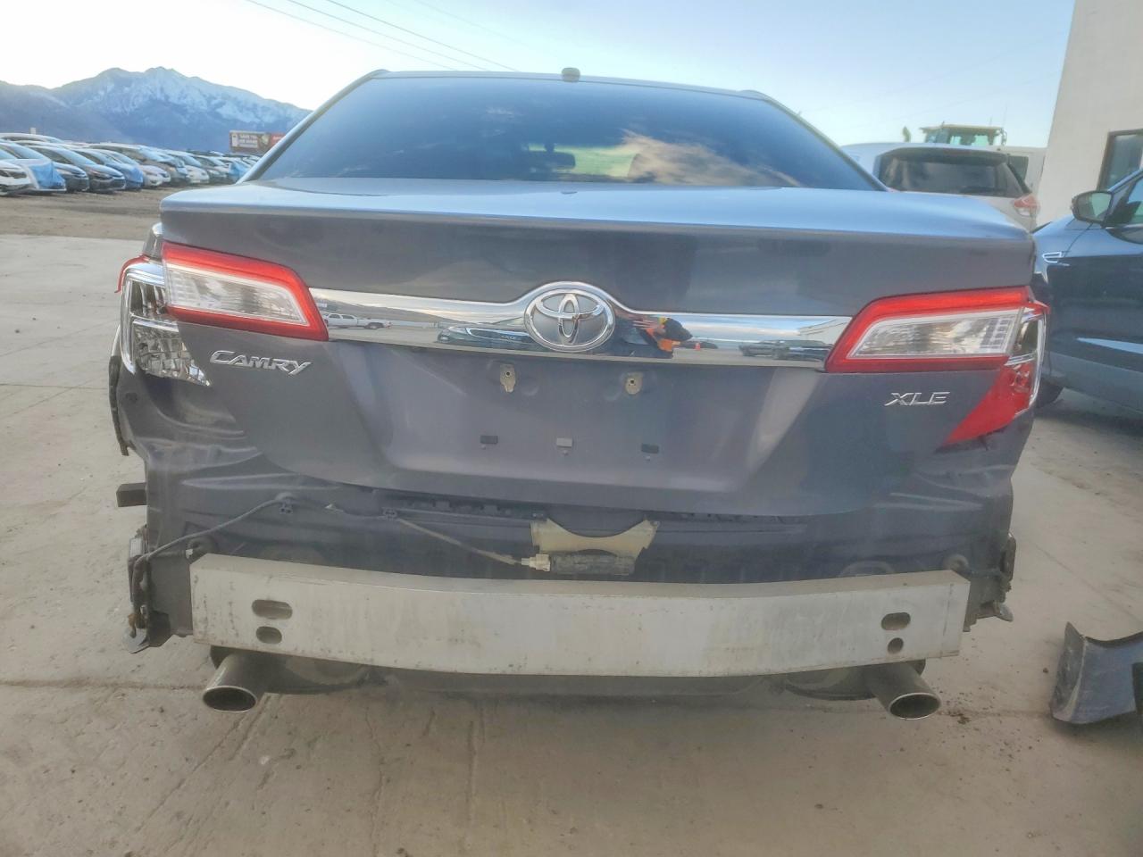 2014 TOYOTA CAMRY XLE V6 photo 6