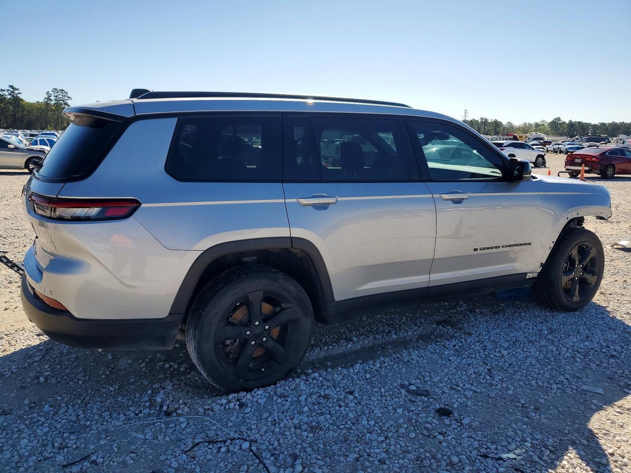2024 JEEP GRAND CHEROKEE L LAREDO photo 7
