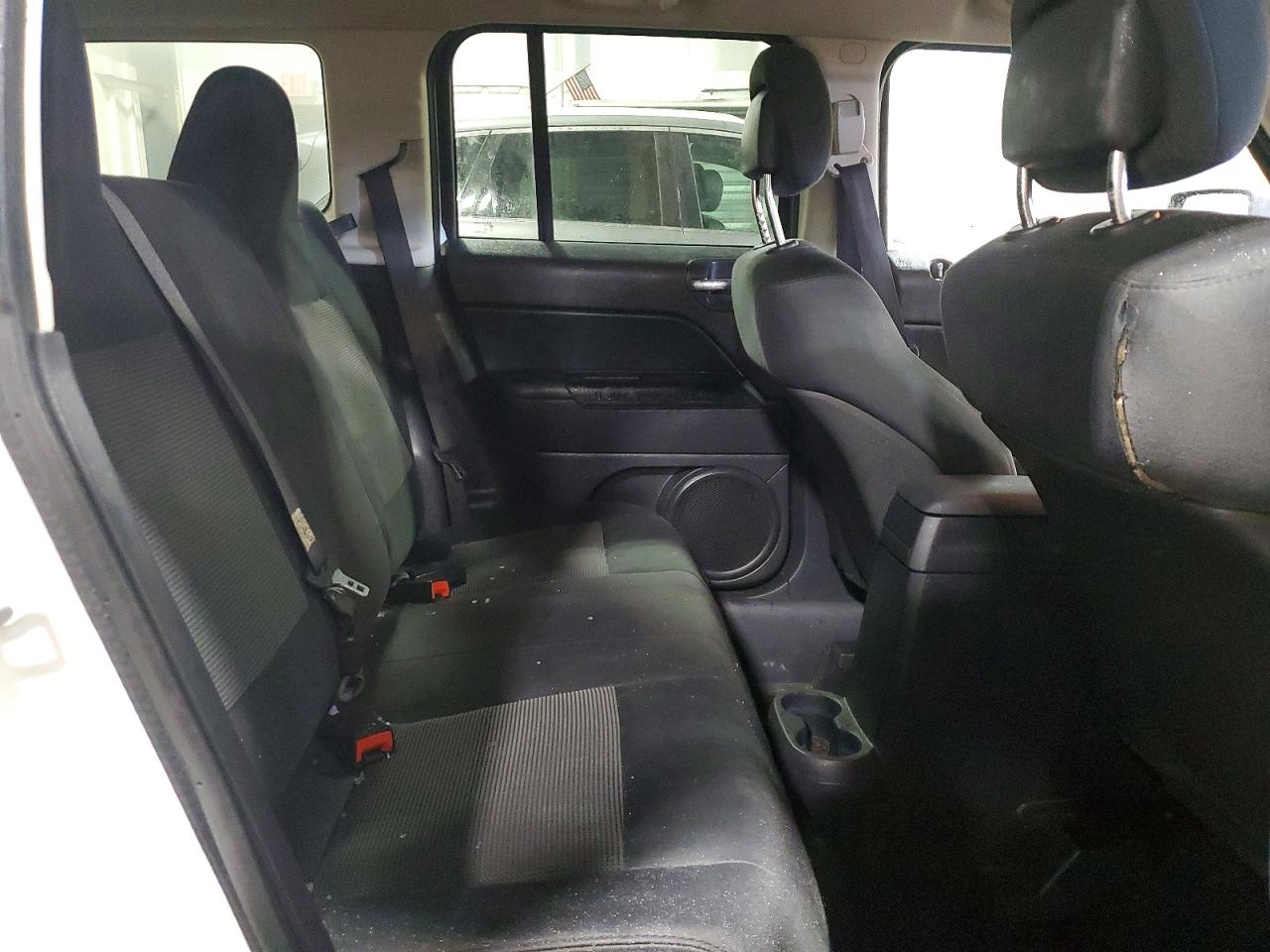 2012 JEEP PATRIOT SPORT photo 31