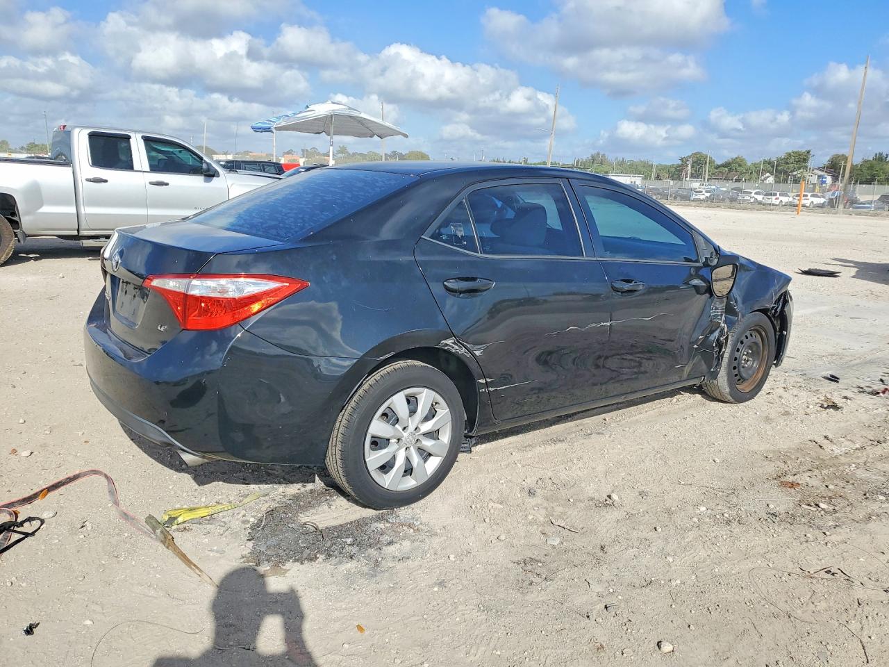 2015 TOYOTA COROLLA LE photo 7