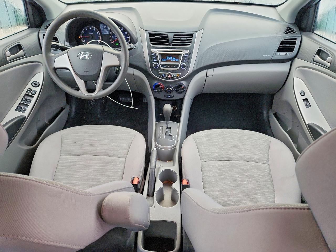 2017 HYUNDAI ACCENT SE photo 8