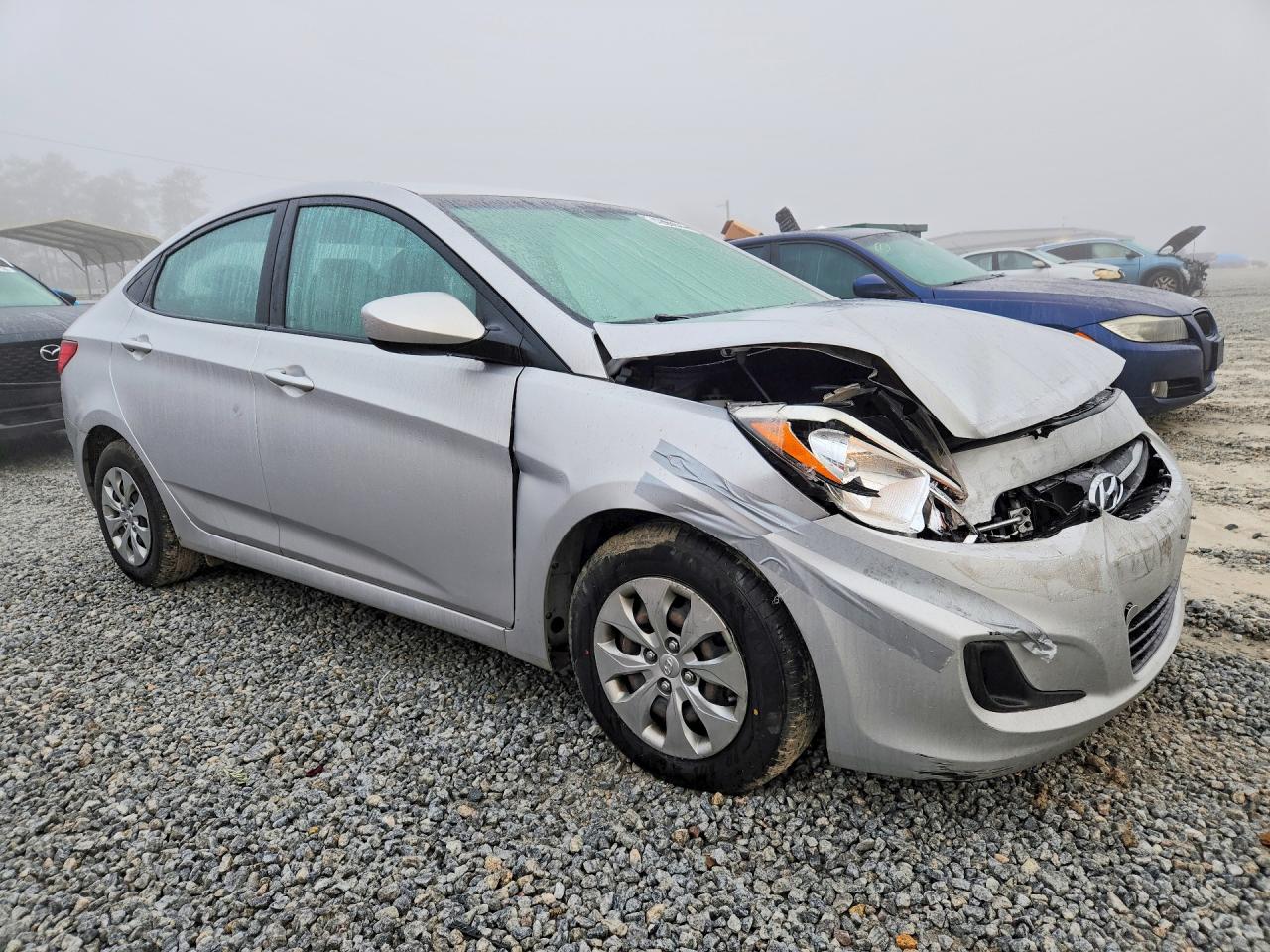 2017 HYUNDAI ACCENT SE photo 4