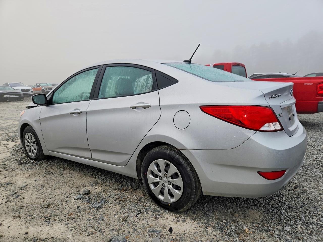 2017 HYUNDAI ACCENT SE photo 2