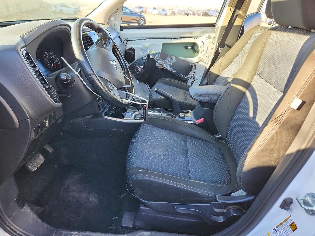 2018 MITSUBISHI OUTLANDER SE photo 7