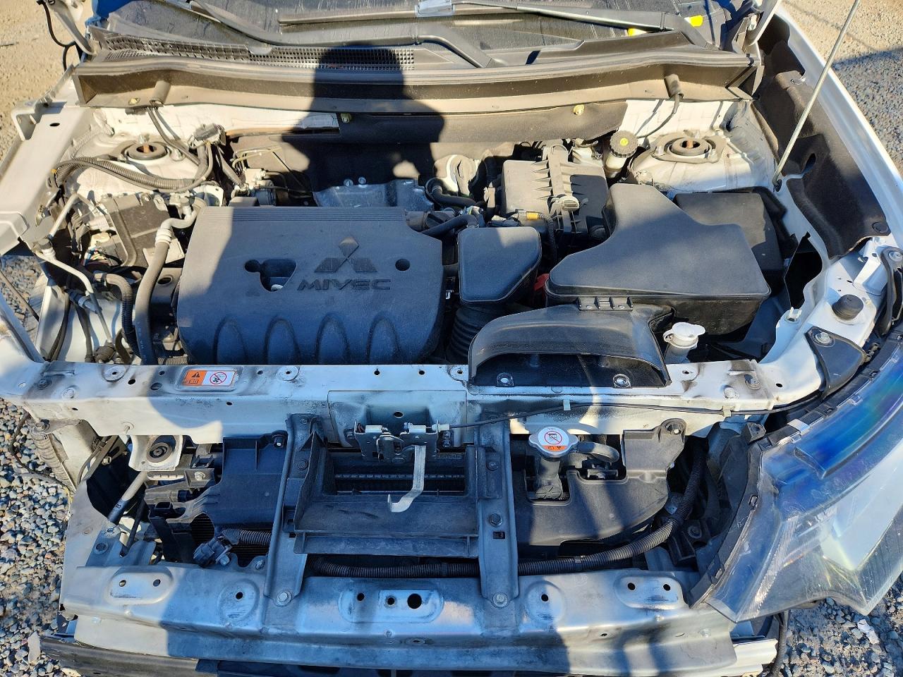 2018 MITSUBISHI OUTLANDER SE photo 12