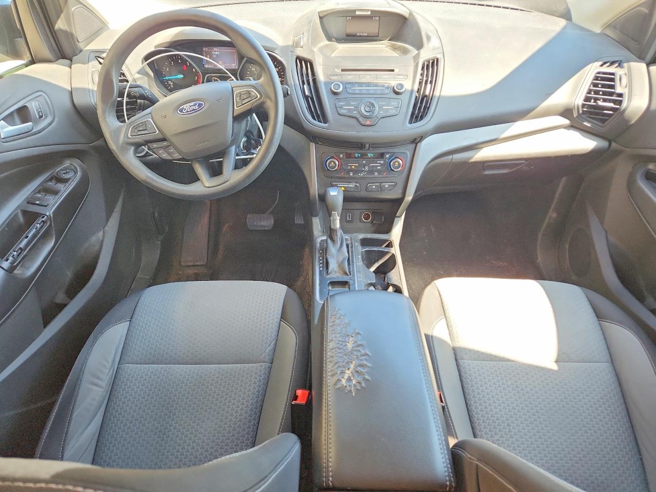 2017 FORD ESCAPE SE photo 15