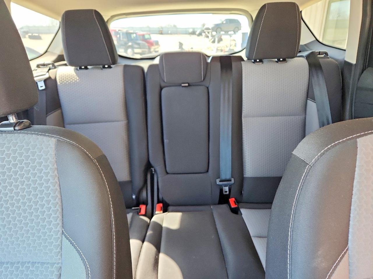 2017 FORD ESCAPE SE photo 19