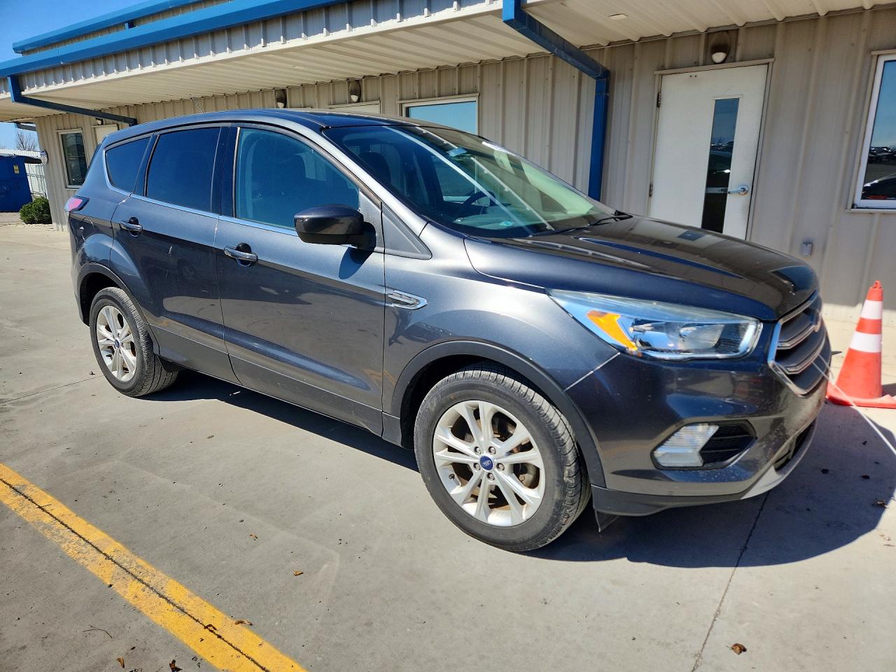 2017 FORD ESCAPE SE photo 7