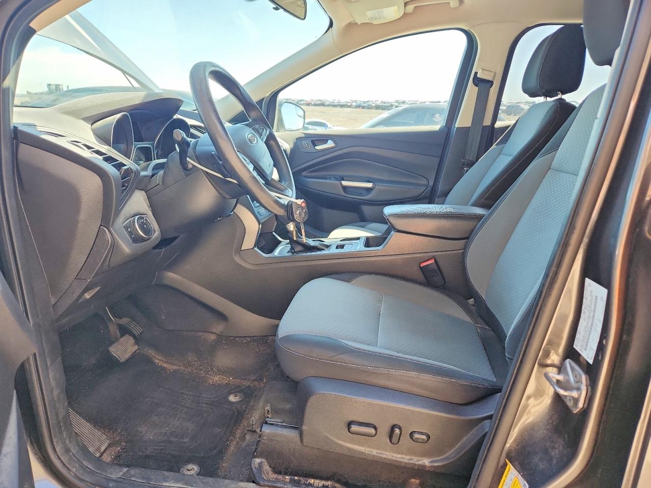 2017 FORD ESCAPE SE photo 13
