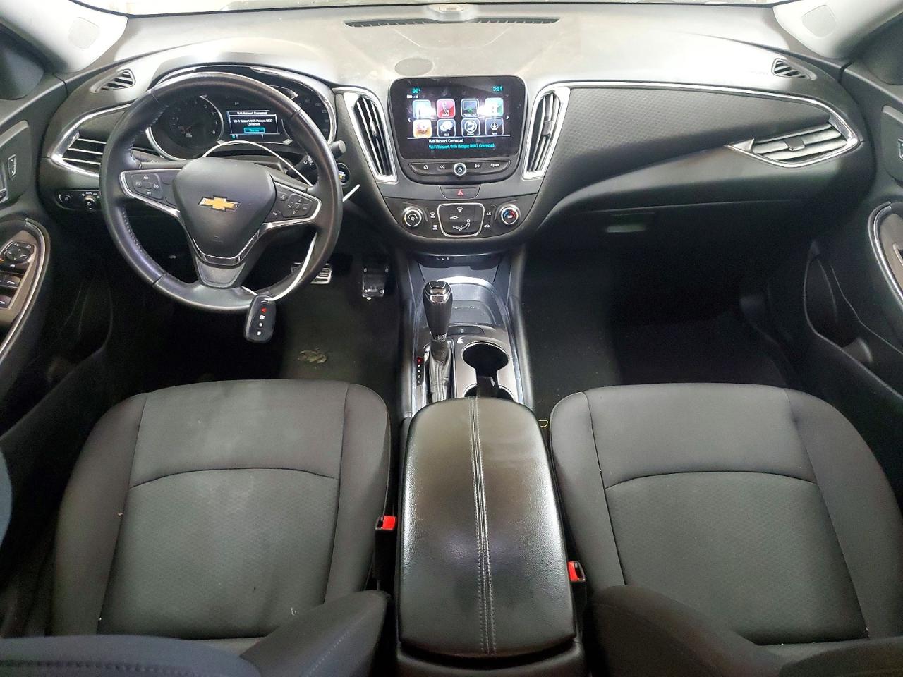 2017 CHEVROLET MALIBU LT photo 8